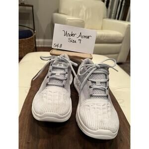 Under Armour Sneakers Women’s Size 7 Gray Running Training Shoes